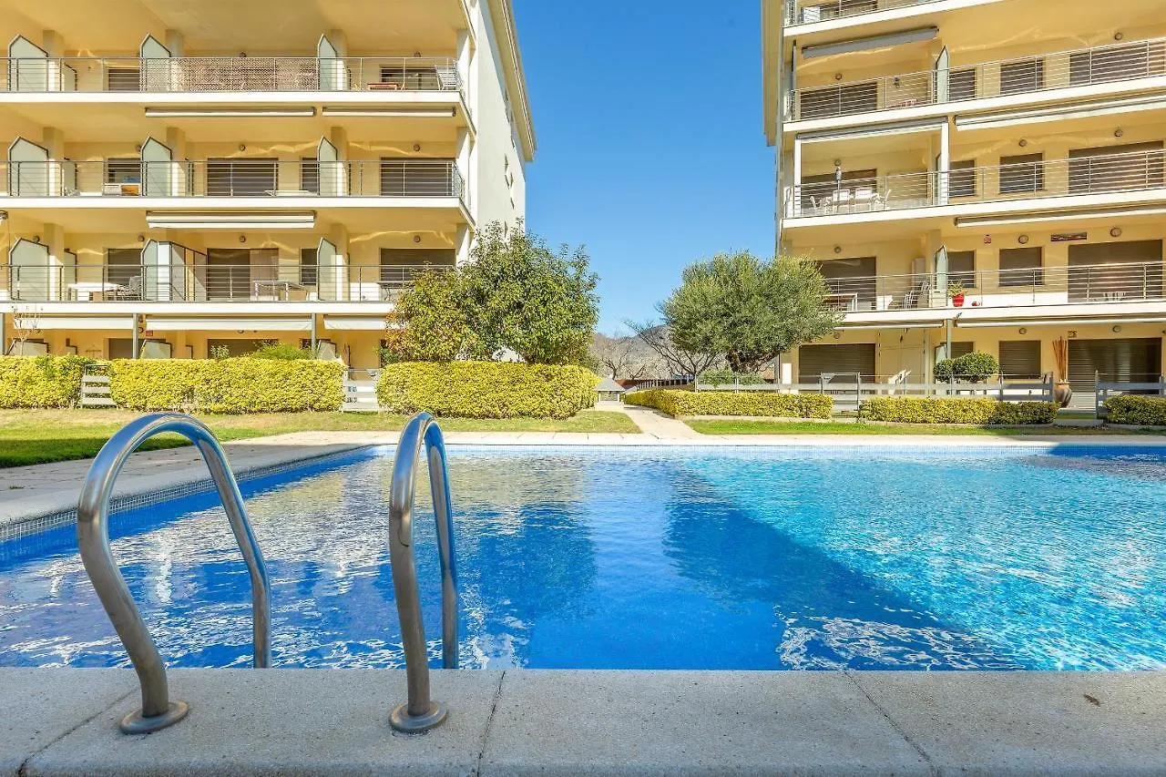 V010 - Milenium - Roses Apartman